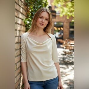 Ann Taylor Medium White Blouse. Boat Neck.